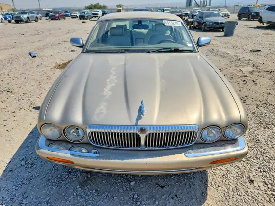 2000 Jaguar XJ Vanden Plas