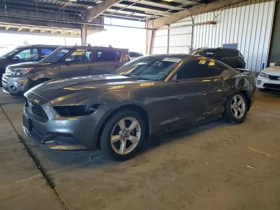2017 Ford Mustang V6