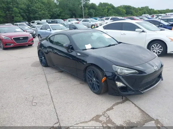 2013 Scion FR-S