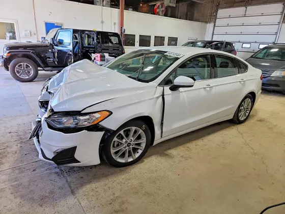 2020 Ford Fusion Hybrid SE