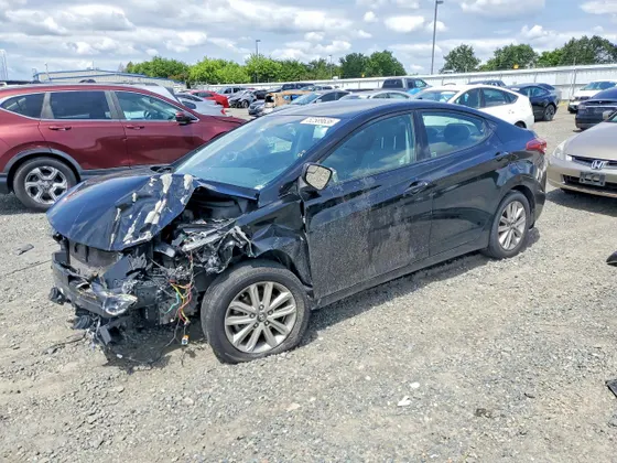 2016 Hyundai Elantra SE