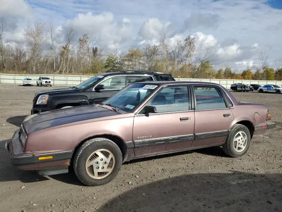 1989 Pontiac 6000 LE