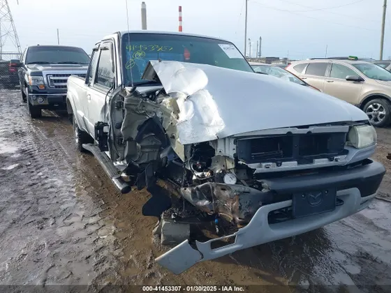 2003 Mazda B-Series 4WD Truck SE