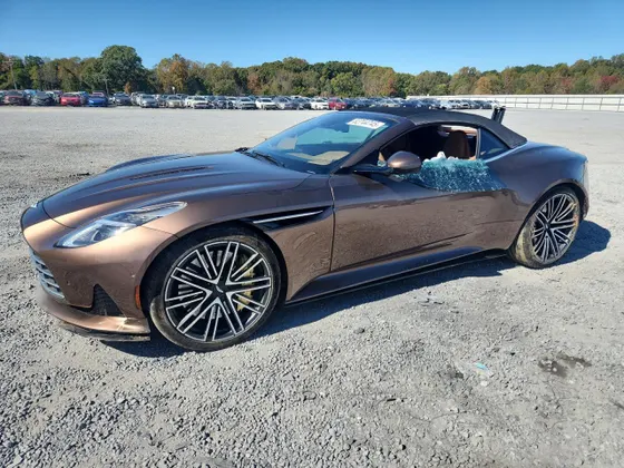 2024 Aston Martin DB12