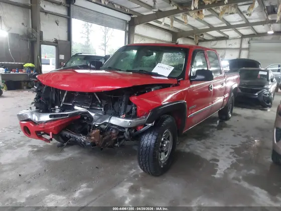 2004 GMC Sierra 2500 Crew Cab SLT