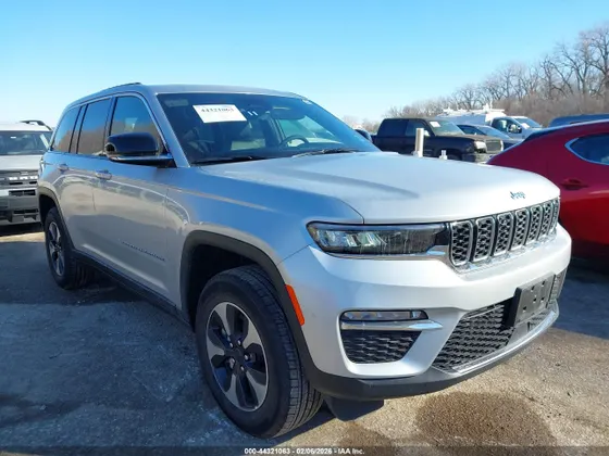 2025 Jeep Grand Cherokee 4xe
