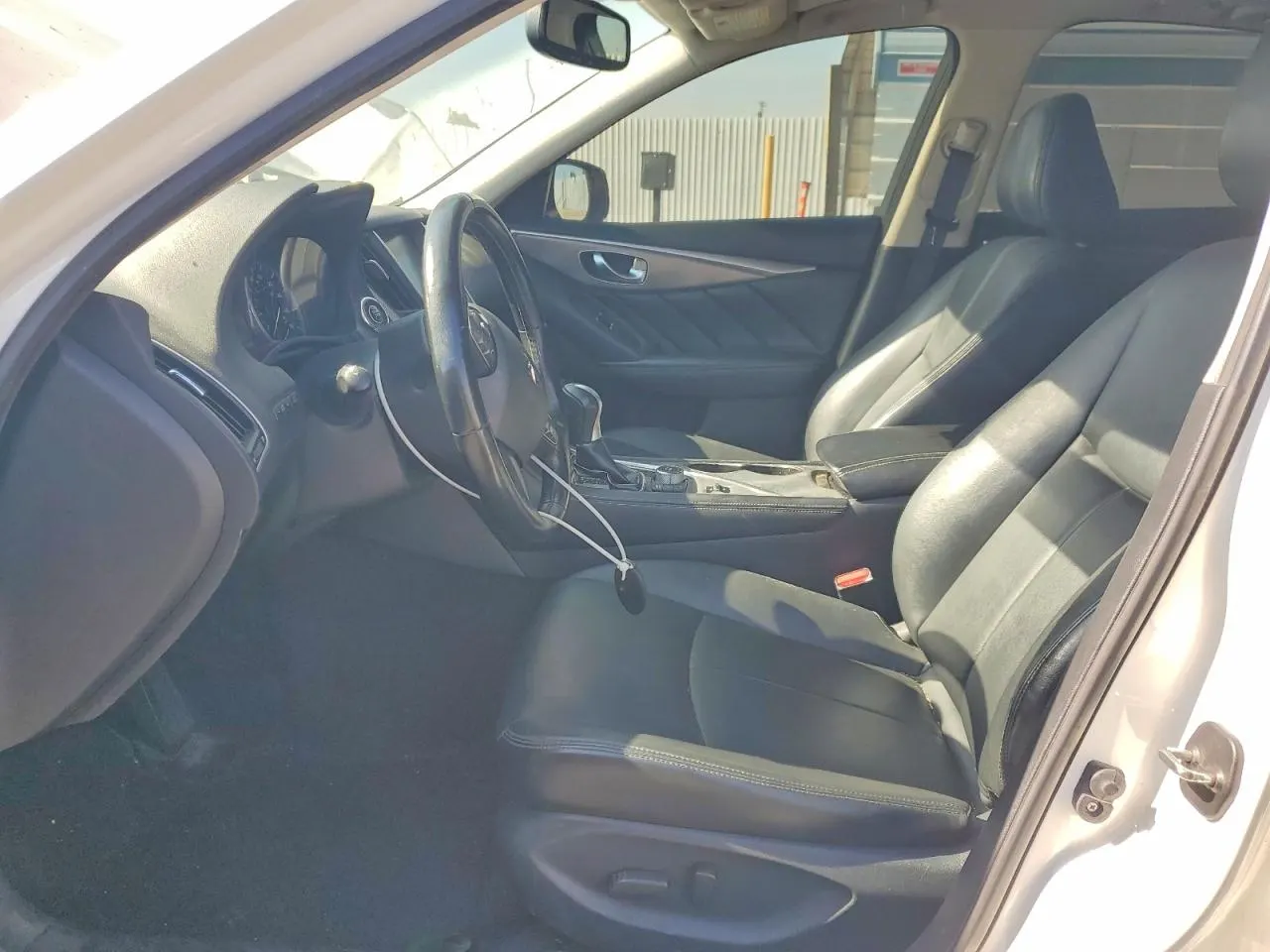 2015 INFINITI Q50 Premium
