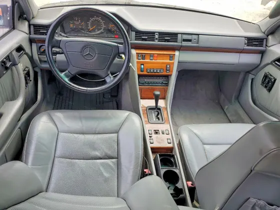 1992 Mercedes-Benz 300 Series 300E