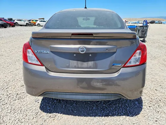 2017 Nissan Versa Sedan SV