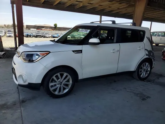 2018 Kia Soul +