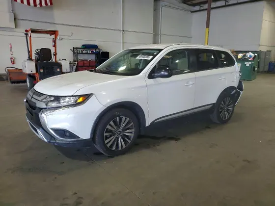 2020 Mitsubishi Outlander ES