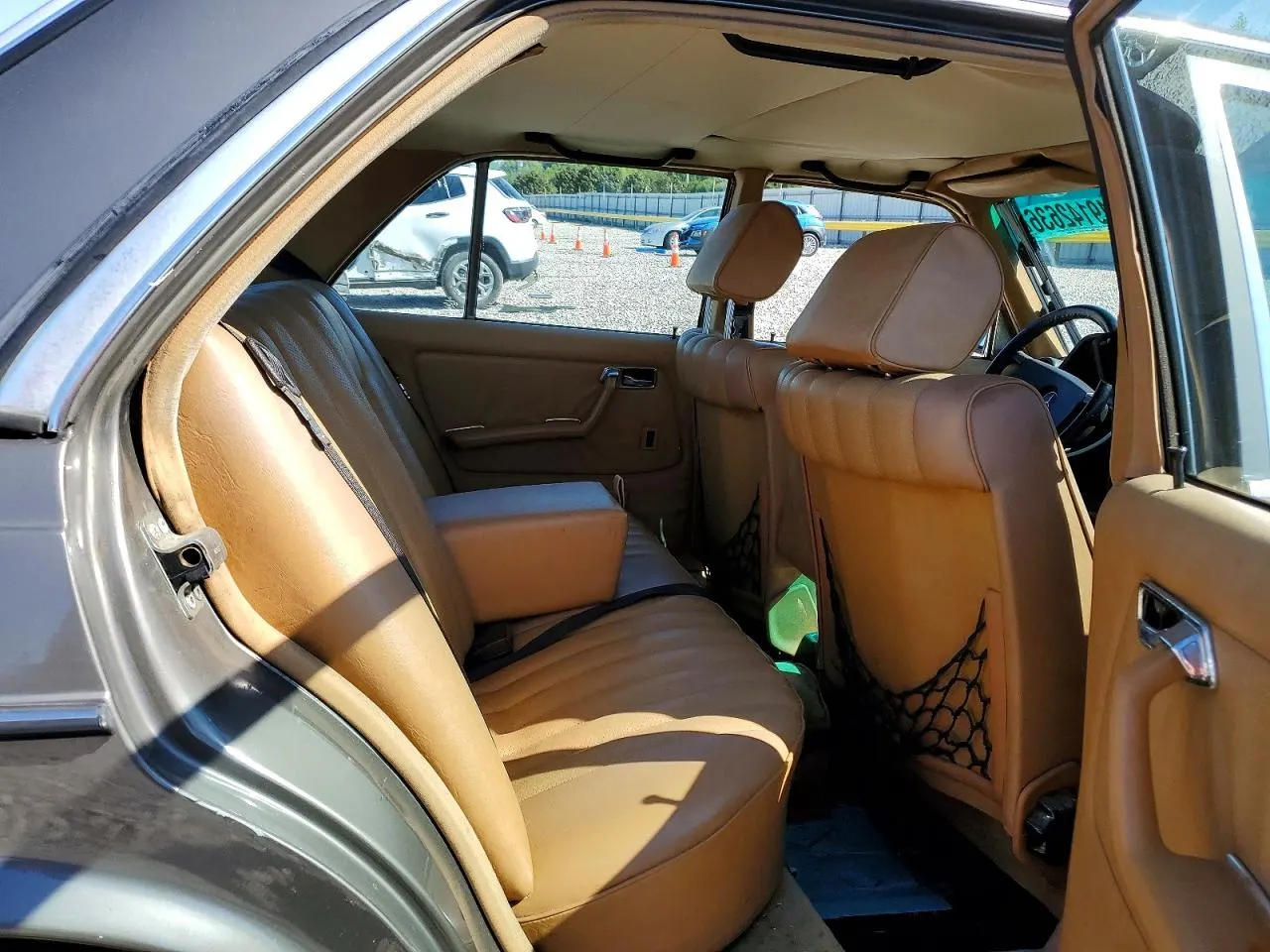 1983 Mercedes-Benz 300 Series 300D-T