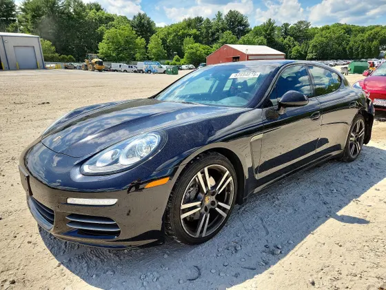 2015 Porsche Panamera 4