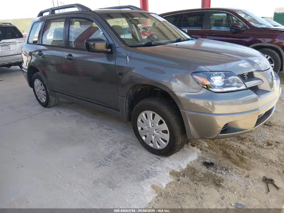 2004 Mitsubishi Outlander LS