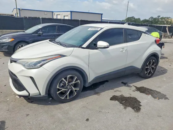 2021 Toyota C-HR LE