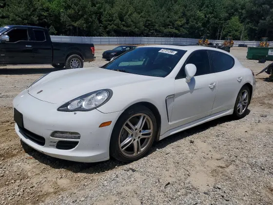 2013 Porsche Panamera