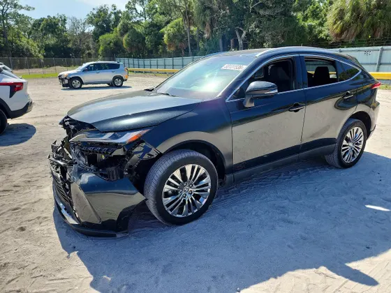 2021 Toyota Venza XLE