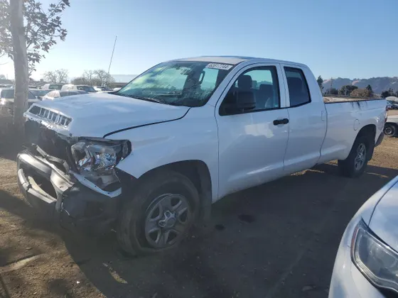 2015 Toyota Tundra 2WD SR