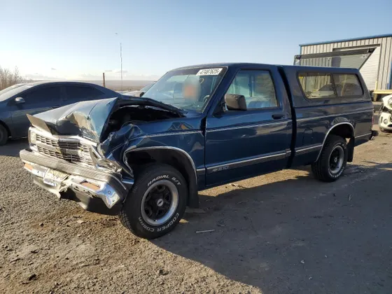 1991 Chevrolet S/T Pickup S10