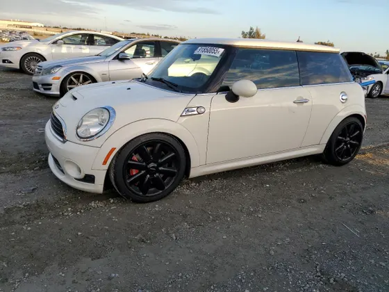 2010 MINI HARDTOP JCW