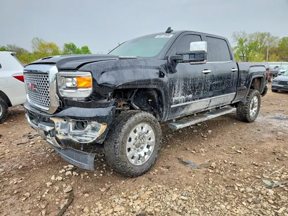 2017 GMC Sierra 2500HD Denali