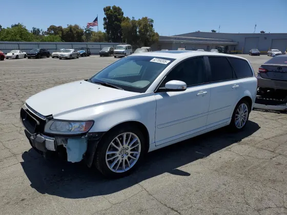 2009 Volvo V50 2.4L