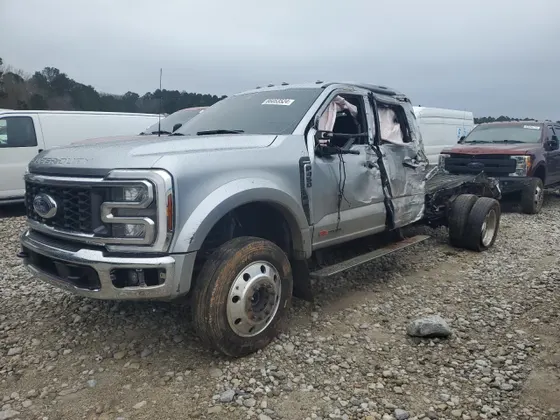 2024 Ford Super Duty F-450 DRW XL