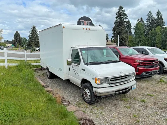 2000 Ford Econoline Commercial Cutaway ECONOLINE