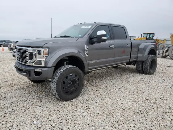 2022 Ford Super Duty F-450 DRW XL