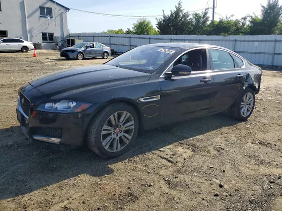 2017 Jaguar XF 35t Premium