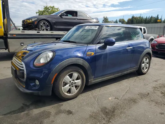 2014 MINI Cooper Hardtop COOPER
