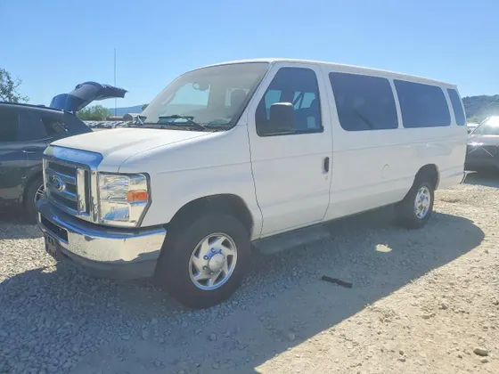 2014 Ford Econoline Wagon XLT