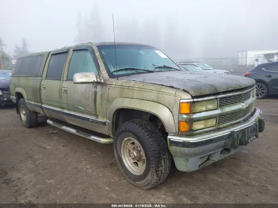 2000 Chevrolet C/K 3500 Crew Cab