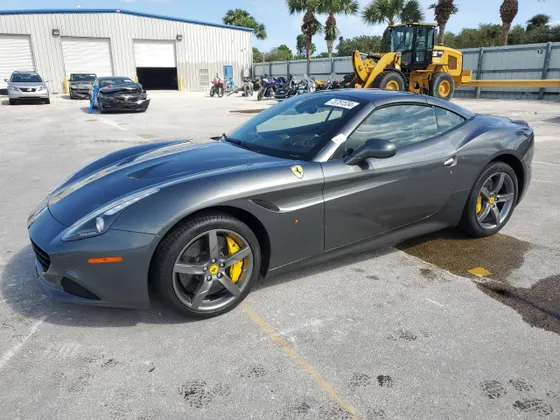 2015 Ferrari California T