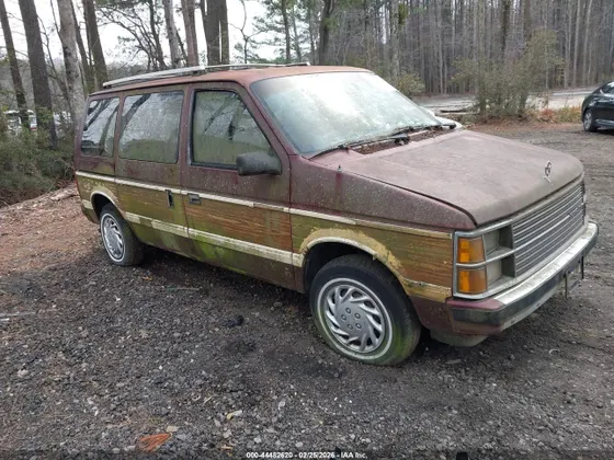 1986 Plymouth Voyager LE