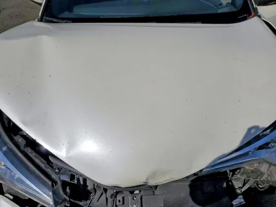 2019 Toyota C-HR LE