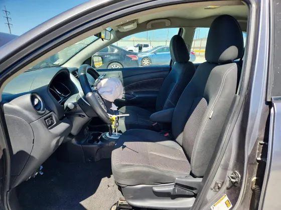 2017 Nissan Versa Sedan S Plus