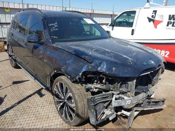 2023 BMW X7 xDrive40i