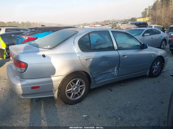 2002 INFINITI G20 Luxury
