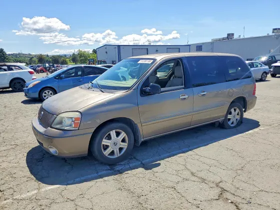 2004 Mercury Monterey Convenience