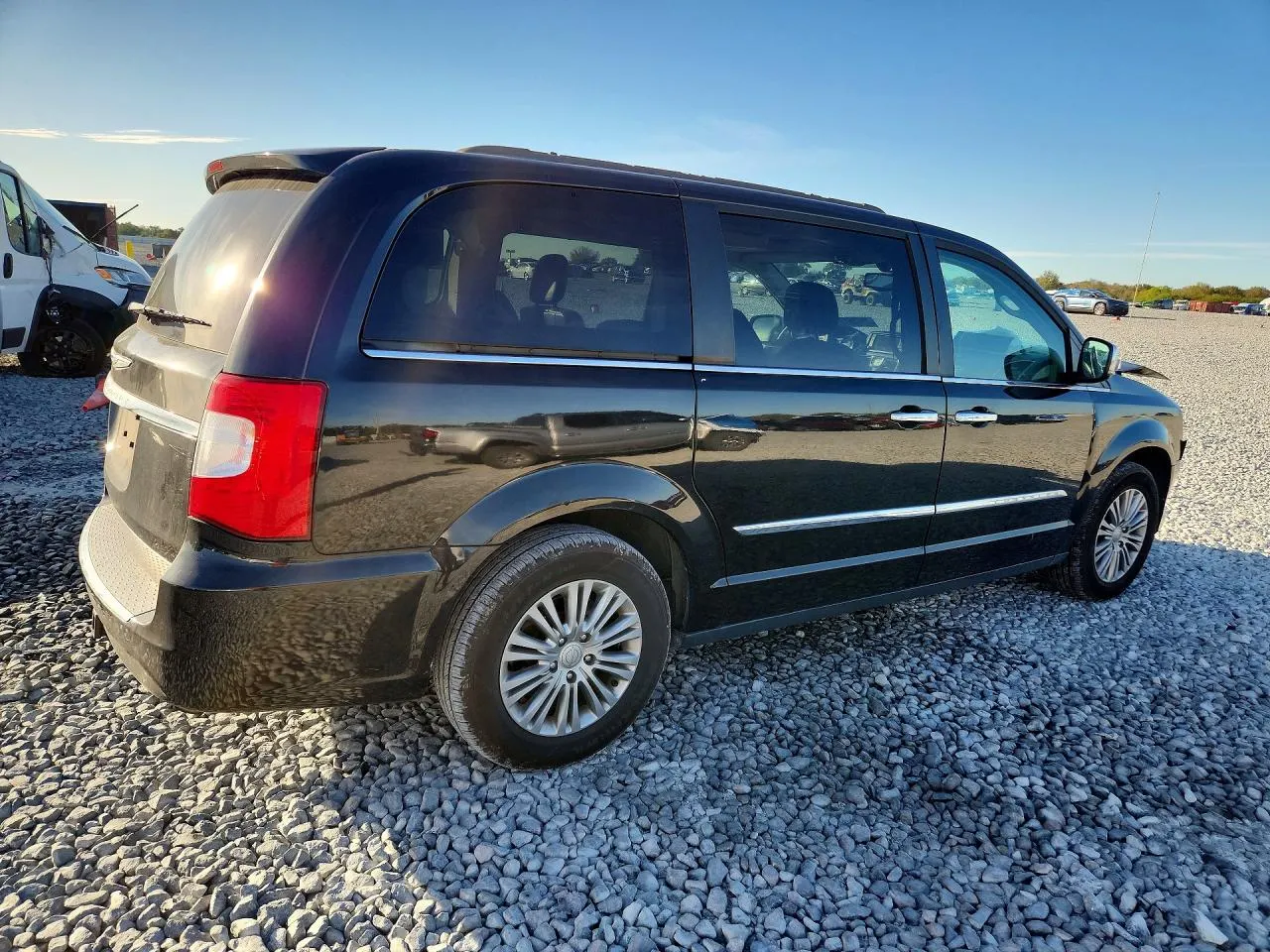 2016 Chrysler Town & Country Touring-L Anniversary Edition