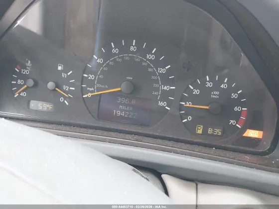 2000 Mercedes-Benz CLK-Class