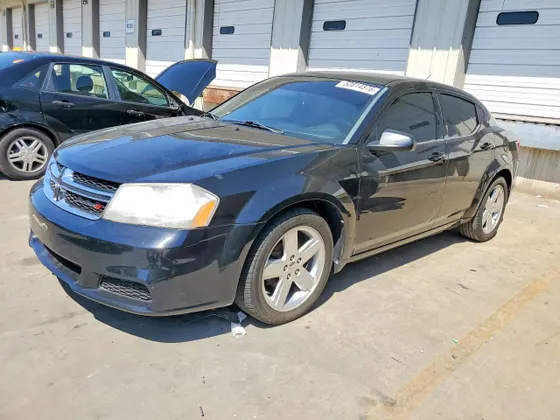 2013 Dodge Avenger SE