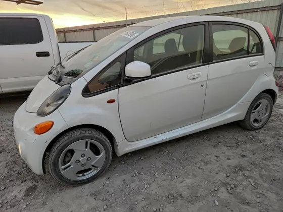 2014 Mitsubishi i-MiEV ES