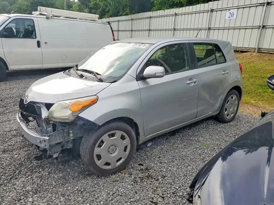 2014 Scion xD