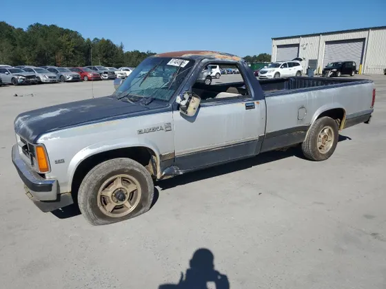 1988 Dodge Dakota