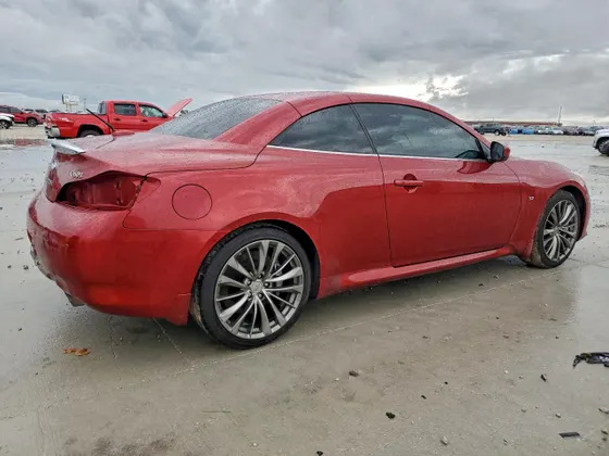 2014 INFINITI Q60 Convertible