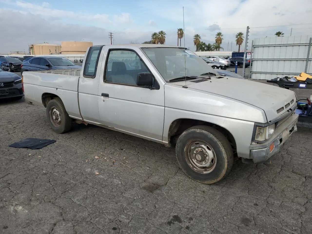 1988 Nissan Hardbody King Cab 2WD KING CAB