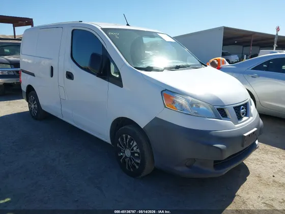 2016 Nissan NV200 SV