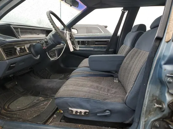 1991 Oldsmobile Delta 88 ROYALE